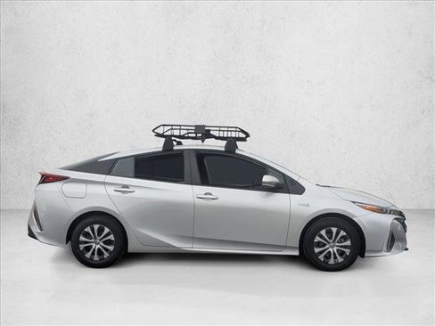 Used 2021 Toyota Prius Prime LE image 4
