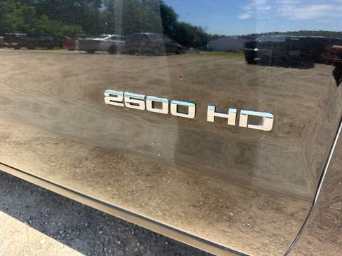 Used 2019 Chevrolet Silverado 2500 W/T AWD/4WD image 9