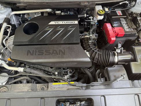 Used 2025 Nissan Rogue SV AWD/4WD image 31