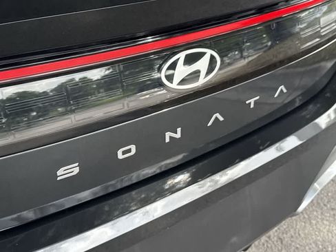 Used 2025 Hyundai Sonata SE FWD image 10