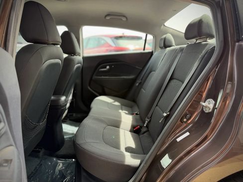 Used 2013 Kia Rio EX w/ Convenience Pkg FWD image 13