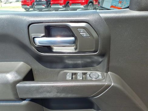 Used 2021 Chevrolet Silverado 1500 Custom AWD/4WD image 12