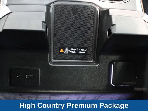 Used 2024 Chevrolet Silverado 1500 High Country w/ High Country Premium Package AWD/4WD image 21