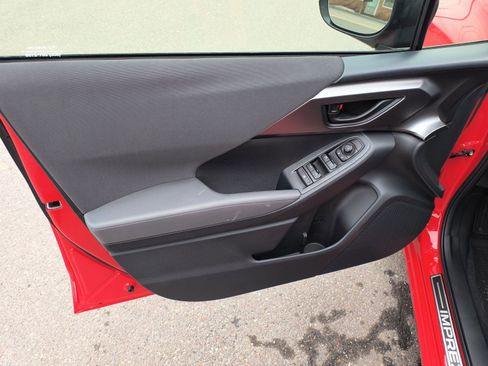 Certified 2025 Subaru Impreza 2.0i image 19