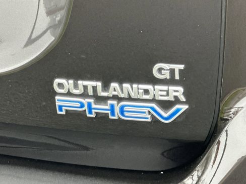 Used 2019 Mitsubishi Outlander GT image 33