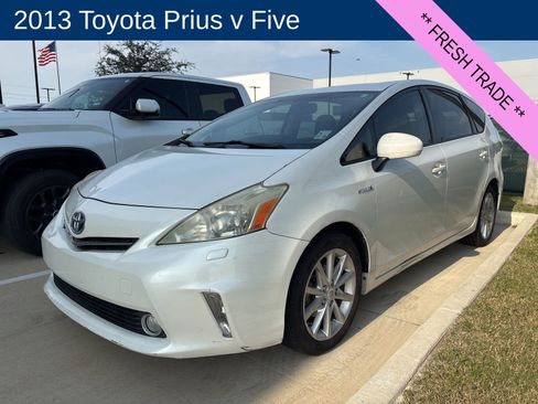Used 2013 Toyota Prius V Five FWD image 1
