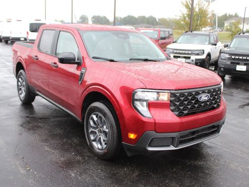 New 2025 Ford Maverick XLT w/ Equipment Group 301A image 7