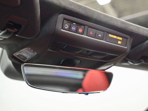 Used 2024 Chevrolet Corvette Stingray Premium Conv w/ Z51 Performance Package image 22