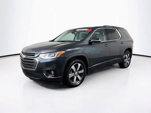 Used 2019 Chevrolet Traverse LT w/ LT Premium Package AWD/4WD image 7