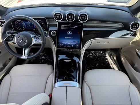 Used 2026 Mercedes-Benz GLC 300 4MATIC image 10