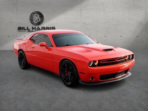 Used 2021 Dodge Challenger R/T Scat Pack w/ Dynamics Package image 2