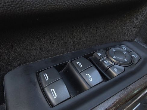 Used 2023 GMC Sierra 2500 Denali w/ Denali Ultimate Package image 11