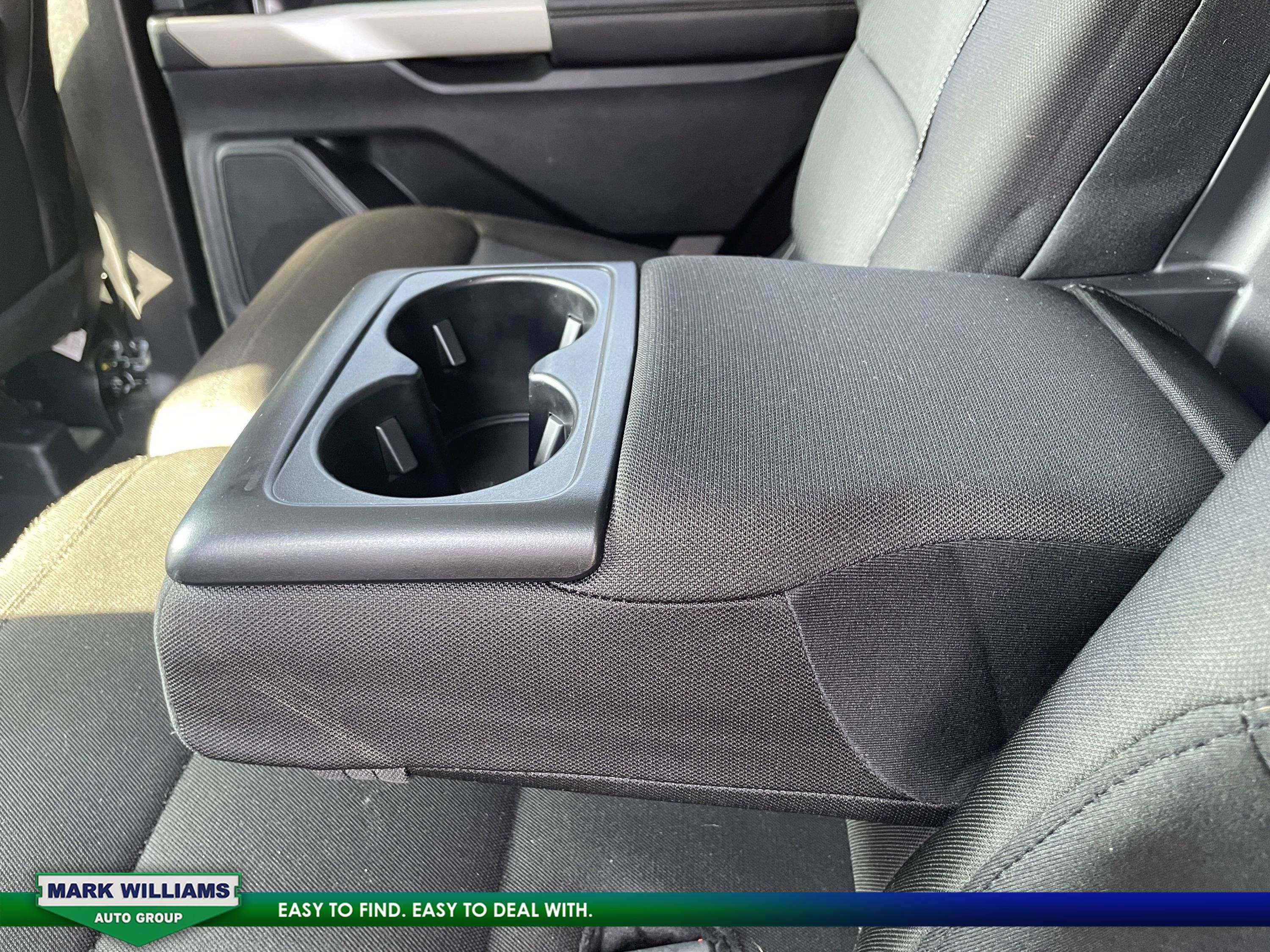 Used 2022 Ford Explorer XLT AWD/4WD image 30
