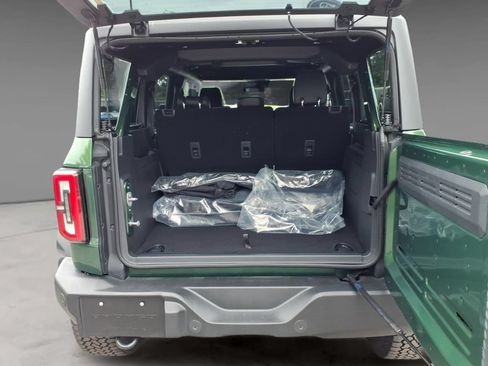 New 2025 Ford Bronco Outer Banks w/ Sasquatch Package AWD/4WD image 7