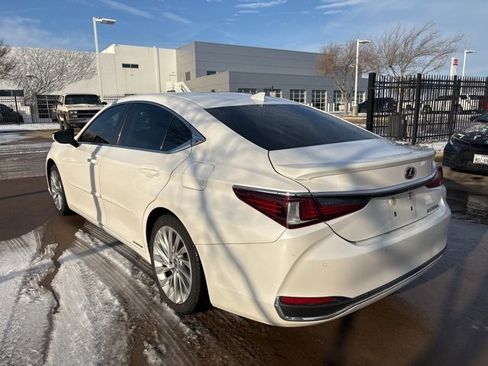 Used 2021 Lexus ES 300h 300h Luxury w/ Accessory Package 2 image 7