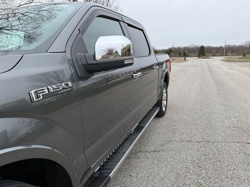 Used 2019 Ford F150 Lariat image 34