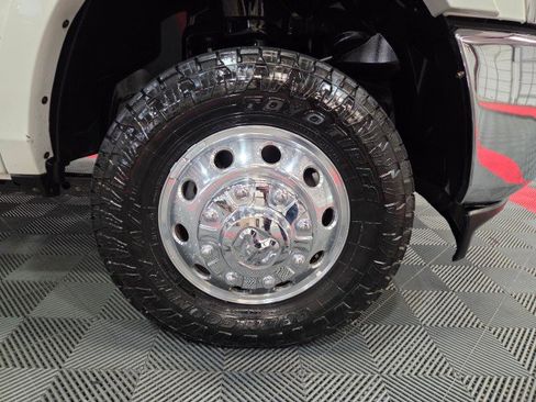 Used 2019 RAM 3500 Laramie image 89