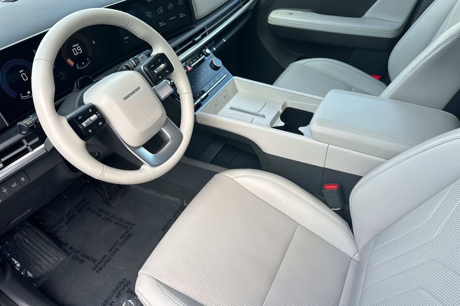 Used 2026 Hyundai Santa Fe SEL FWD image 9