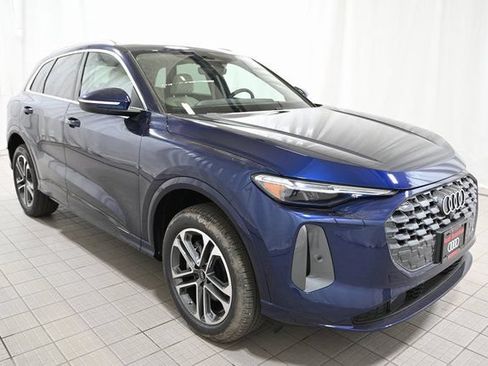 Used 2025 Audi Q5 Premium Plus AWD/4WD image 15