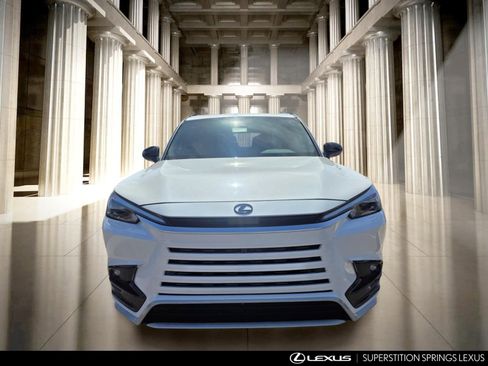 New 2026 Lexus TX 500h AWD image 9