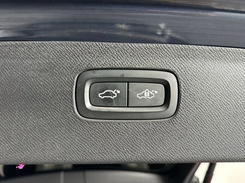 Used 2021 Volvo XC90 T8 Inscription Expression w/ Protection Package Premier image 36