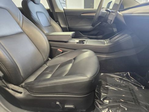 Used 2023 Tesla Model 3 Standard Range RWD image 7