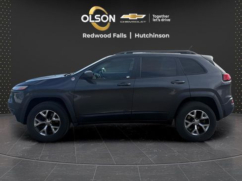 Used 2015 Jeep Cherokee Trailhawk w/ Comfort/Convenience Group image 2