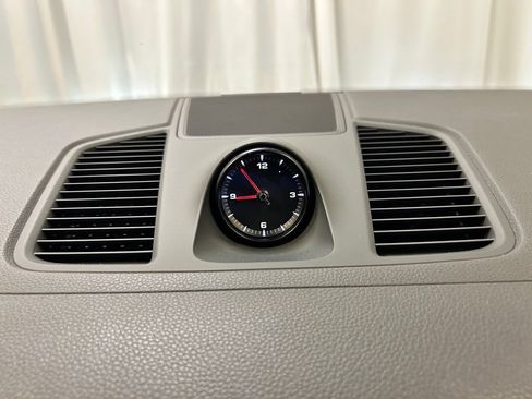 Certified 2020 Porsche Cayenne AWD/4WD image 24