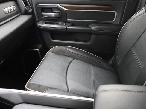 Used 2024 RAM 2500 Laramie AWD/4WD image 13