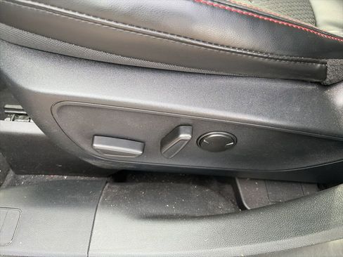 Used 2026 Ford Escape ST-Line w/ Cold Weather Package AWD/4WD image 19