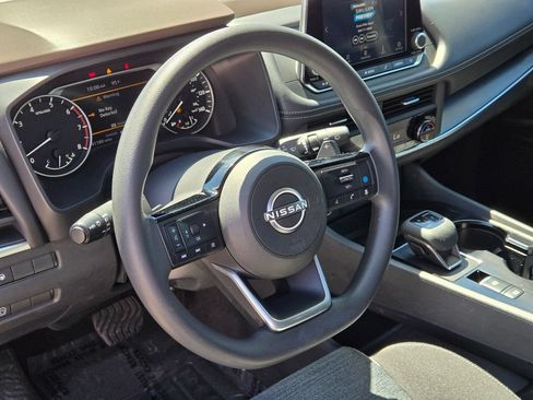 Used 2023 Nissan Rogue SV FWD image 23