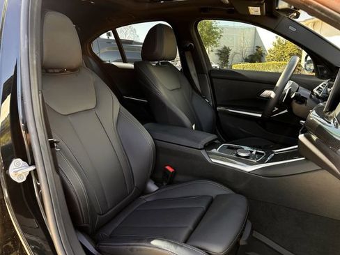 Used 2025 BMW M340i xDrive M340i xDrive w/ Premium Package image 31