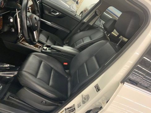 Used 2013 Mercedes-Benz GLK 350 4MATIC image 10