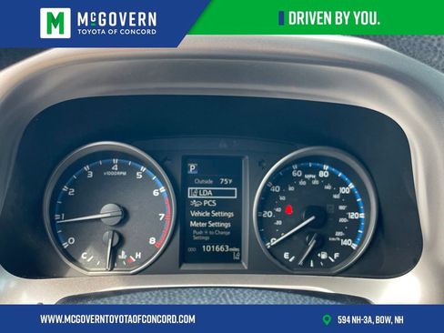 Used 2018 Toyota RAV4 LE w/ All Weather Liner Package AWD/4WD image 16