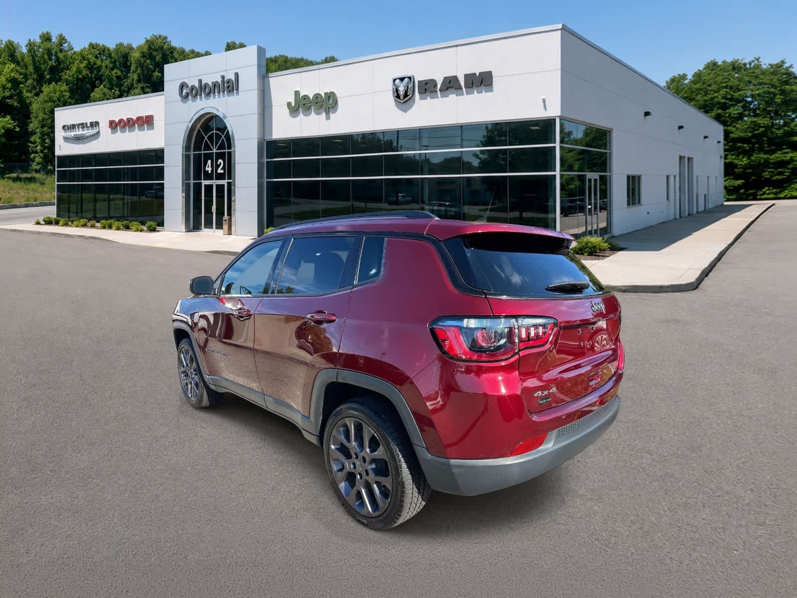 Used 2021 Jeep Compass Latitude AWD/4WD image 3