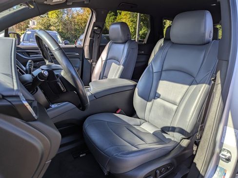 Used 2022 Buick Enclave Premium image 28