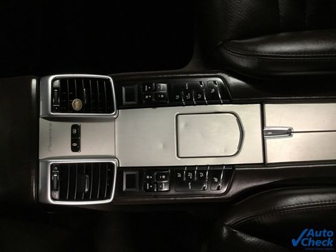 Used 2016 Porsche Panamera GTS image 29