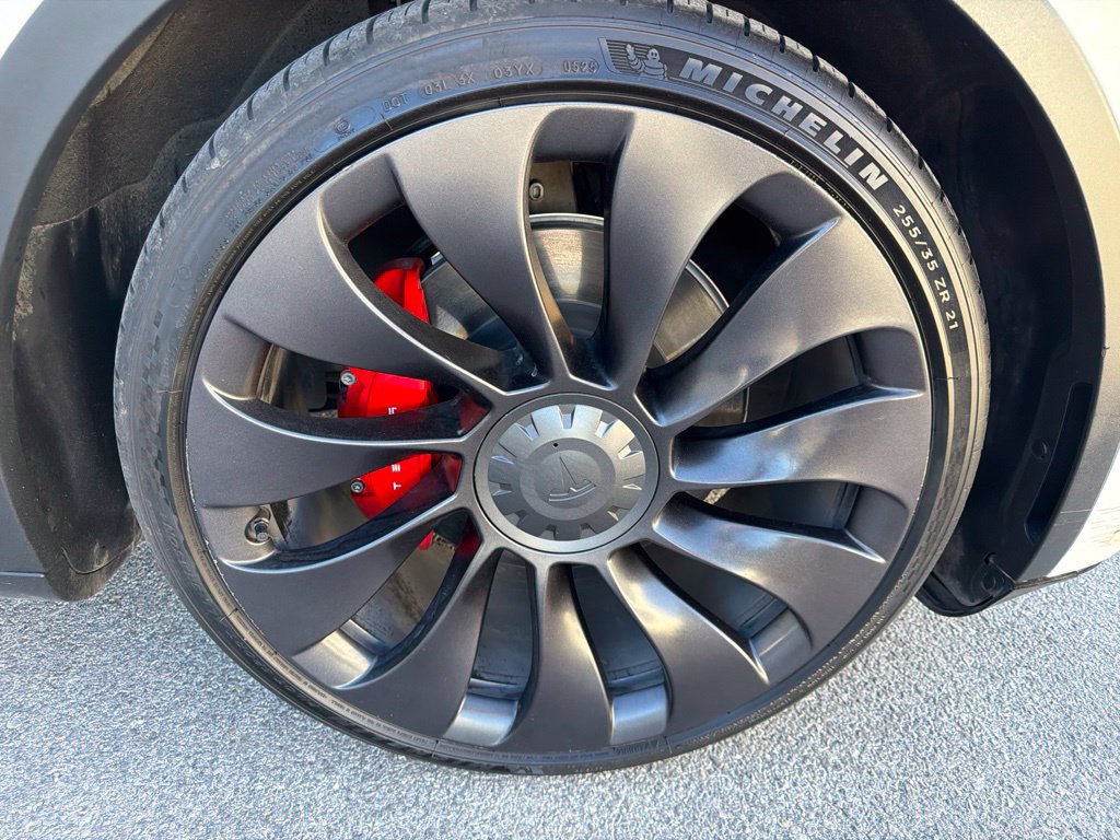 Used 2022 Tesla Model Y Performance AWD/4WD image 5