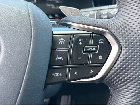 New 2026 Lexus TX 500h AWD image 27