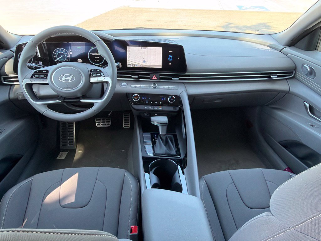 New 2025 Hyundai Elantra SEL FWD image 14