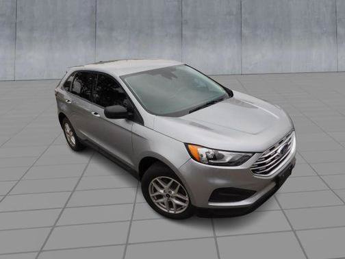 Used 2022 Ford Edge SE AWD/4WD image 2