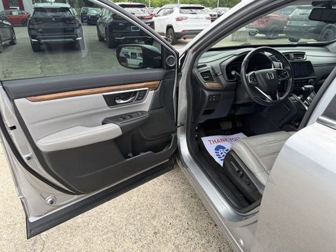 Used 2020 Honda CR-V Touring image 10