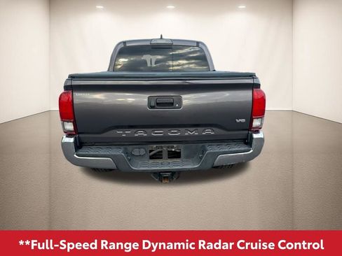 Used 2018 Toyota Tacoma TRD Off-Road image 9