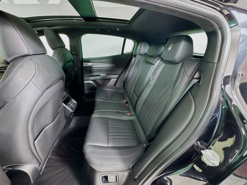 New 2025 Maserati Grecale Modena image 25