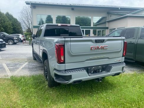 Used 2024 GMC Sierra 1500 AT4 w/ AT4 Premium Package AWD/4WD image 4