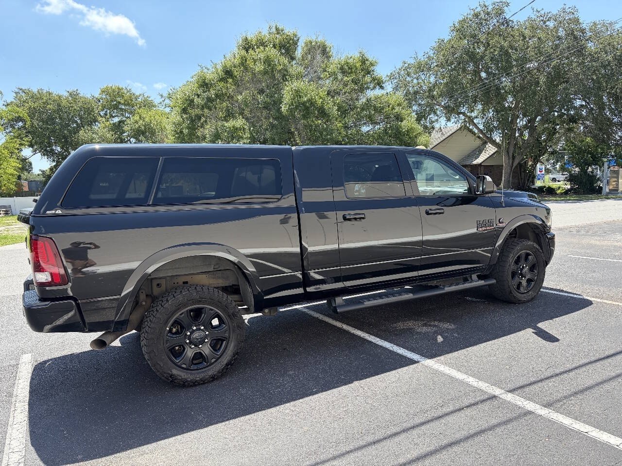Used 2018 RAM 2500 Laramie w/ Sport Appearance Group AWD/4WD image 6