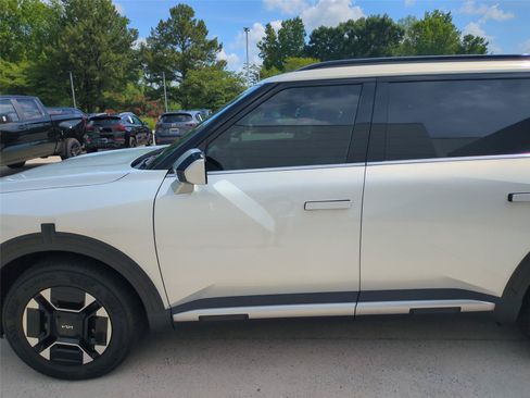 Used 2027 Kia Telluride EX AWD/4WD image 12