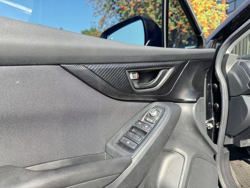 Used 2020 Subaru Crosstrek 2.0i Premium w/ Moonroof Package 1 AWD/4WD image 11