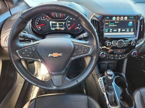 Used 2016 Chevrolet Cruze Premier image 2