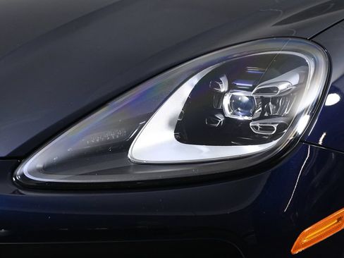 Certified 2023 Porsche Cayenne Platinum Edition AWD/4WD image 45